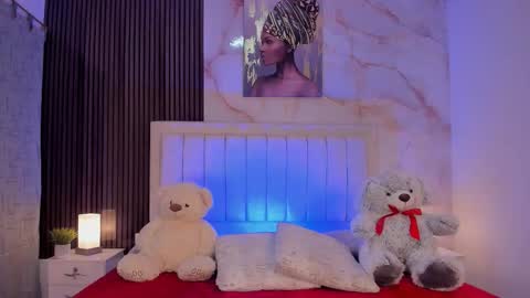 Peachy online show from 11-23-25, 03:28