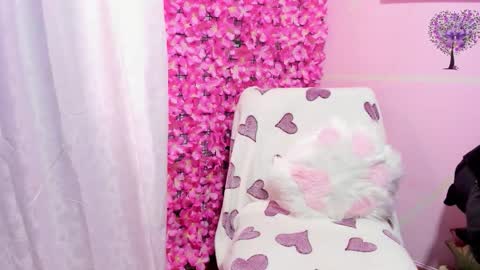 Pinky Purr online show from 10-01-25, 02:12