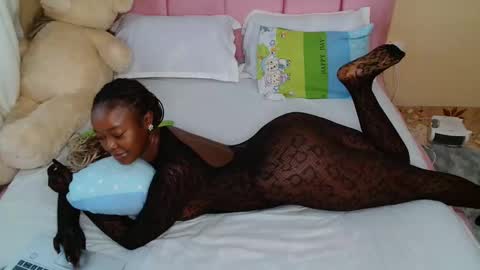 Pinky online show from 12-01-25, 01:27