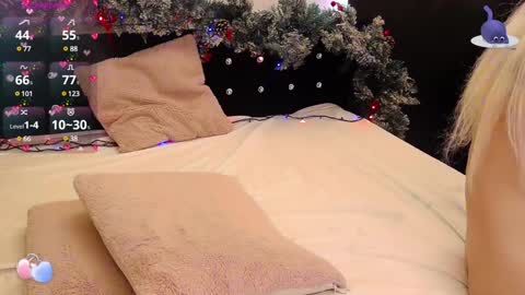 Pinky online show from 12-21-24, 02:30