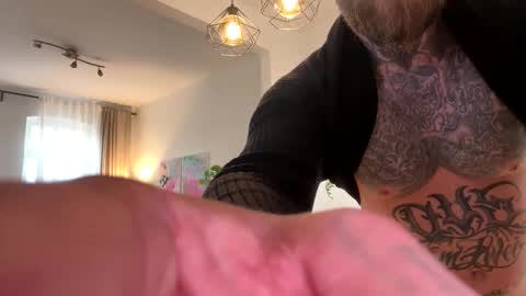 pino151177 online show from 04-05-26, 05:21