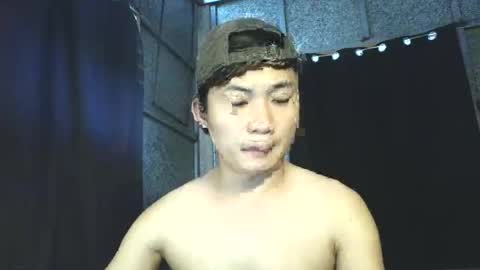 Snapshot of pinoy_petitehugecock chatting on 10-02-25, 09:16 alex online show from 10-02-25, 09:16
