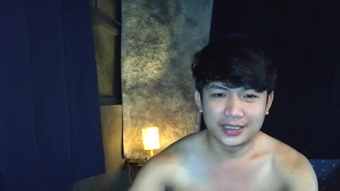 Snapshot of pinoy_petitehugecock chatting on 12-14-25, 01:38 alex online show from 12-14-25, 01:38