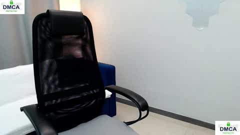 Snapshot of pion_s chatting on 11-17-25, 07:36 Bella online show from 11-17-25, 07:36