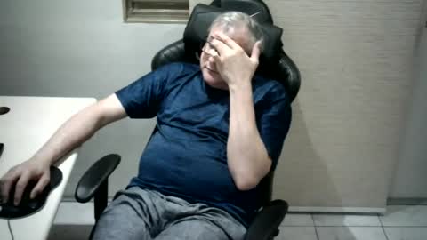 piovesanes online show from 10-06-25, 01:47