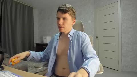 Pierre online show from 11-24-25, 04:40