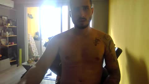 Snapshot of pirshi chatting on 11-25-25, 08:03 Gifted One online show from 11-25-25, 08:03