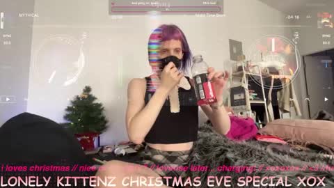 Snapshot of pixie_praxis chatting on 12-24-24, 05:02 pixie_praxis online show from 12-24-24, 05:02