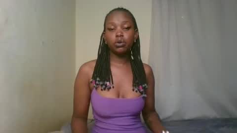 Snapshot of pixie_roman chatting on 01-20-25, 09:03 Majesty online show from 01-20-25, 09:03
