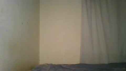 Snapshot of pixie_roman chatting on 02-04-25, 03:33 Majesty online show from 02-04-25, 03:33