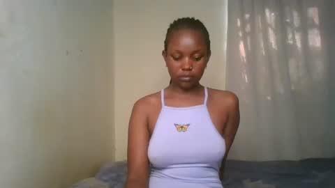 Snapshot of pixie_roman chatting on 02-04-25, 06:36 Majesty online show from 02-04-25, 06:36