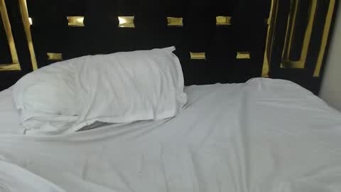 pixietease1 online show from 02-14-26, 06:37