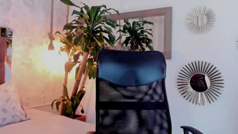 cris online show from 01-23-25, 04:09