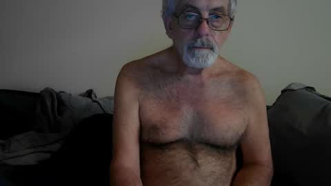 Snapshot of pjdaddjo775 chatting on 10-15-25, 09:31 pjdaddjo775 online show from 10-15-25, 09:31