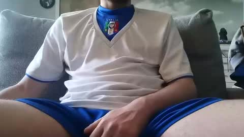 Snapshot of pladplad chatting on 12-22-24, 11:33 PLADPLAS online show from 12-22-24, 11:33