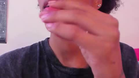 Snapshot of planetfantasy1 chatting on 10-20-25, 03:56 Venus Vee Cutie online show from 10-20-25, 03:56