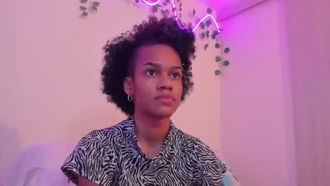 Snapshot of planetfantasy1 chatting on 11-04-25, 12:15 Venus Vee Cutie online show from 11-04-25, 12:15