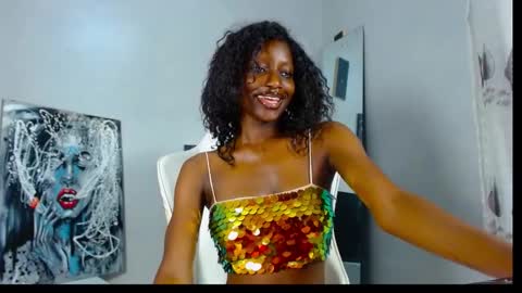 Snapshot of playboypetit chatting on 01-17-25, 10:01 playboypetit online show from 01-17-25, 10:01