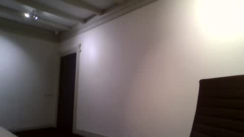 Snapshot of playboyy19 chatting on 01-03-25, 04:27 playboyy19 online show from 01-03-25, 04:27