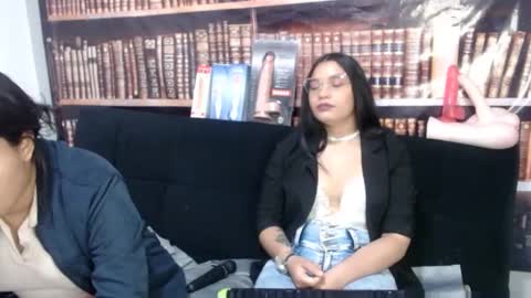 Snapshot of playful_girls3909 chatting on 02-12-25, 04:23 sweed online show from 02-12-25, 04:23