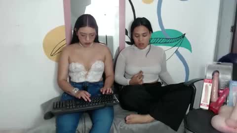 Snapshot of playful_girls3909 chatting on 02-23-25, 07:28 sweed online show from 02-23-25, 07:28
