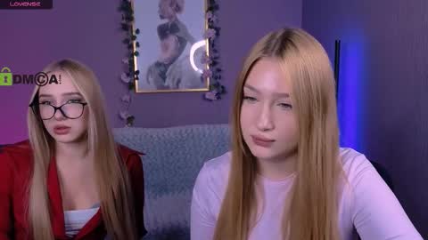 Sophie online show from 12-21-25, 08:38