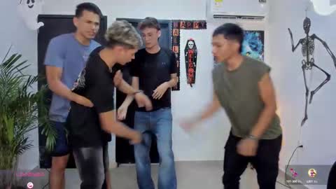   online show from 10-12-25, 11:15