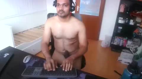 Snapshot of pleasure5845 chatting on 03-12-26, 04:35 Sam online show from 03-12-26, 04:35