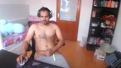 Snapshot of pleasure5845 chatting on 03-19-26, 07:12 Sam online show from 03-19-26, 07:12