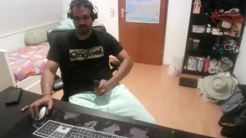 Snapshot of pleasure5845 chatting on 03-27-26, 10:31 Sam online show from 03-27-26, 10:31