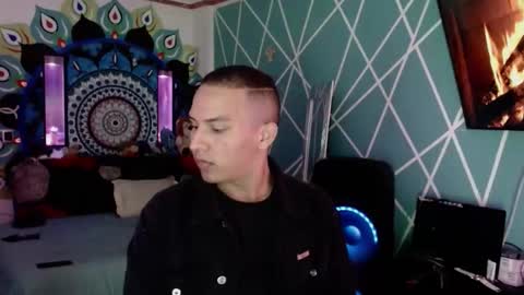 Snapshot of pleasure_demon chatting on 10-27-25, 08:29 pleasure_demon online show from 10-27-25, 08:29