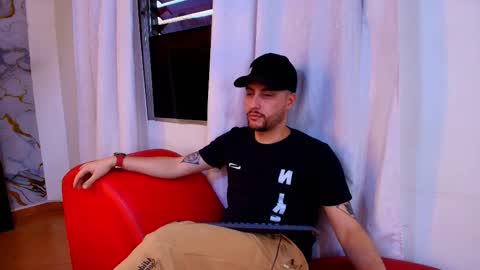 JUAN AND JULI online show from 10-15-25, 10:32