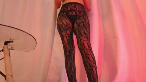 JUAN AND JULI online show from 10-25-25, 10:15