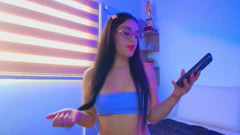 JUAN AND JULI online show from 01-11-26, 09:53