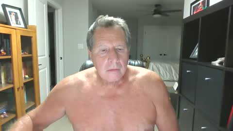 Snapshot of pleeeezeher chatting on 09-17-25, 03:19 pleeeezeher online show from 09-17-25, 03:19