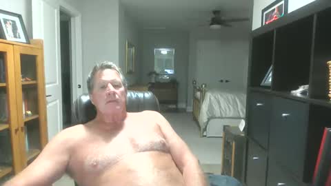 Snapshot of pleeeezeher chatting on 09-29-25, 02:27 pleeeezeher online show from 09-29-25, 02:27