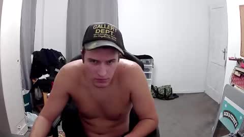 plkrisztian online show from 10-19-25, 09:37