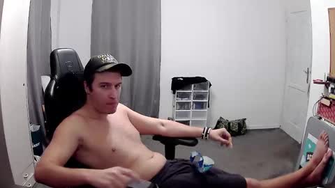 plkrisztian online show from 10-26-25, 08:48