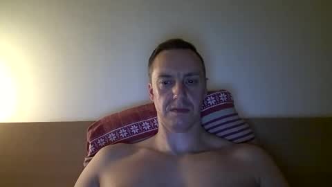 Snapshot of ploki2000 chatting on 01-02-25, 08:35 Kevin online show from 01-02-25, 08:35