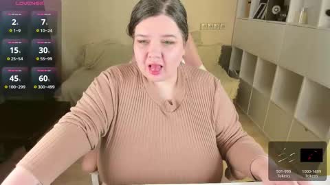 Snapshot of plum_pie__ chatting on 09-14-25, 10:36 Alice online show from 09-14-25, 10:36