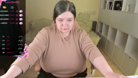 Snapshot of plum_pie__ chatting on 11-11-25, 02:55 Alice online show from 11-11-25, 02:55