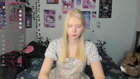 Snapshot of pocet_barbie chatting on 01-30-25, 03:22 Mary online show from 01-30-25, 03:22