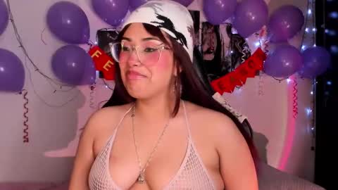 Snapshot of poison_willow chatting on 11-11-25, 06:30 Willow Hours 12pm to 630pm Colombian time FRIDAY AND SUNDAY FREE DAYS online show from 11-11-25, 06:30