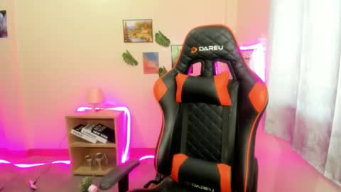 Snapshot of poisy_ivy chatting on 11-06-25, 04:57 poisy_ivy online show from 11-06-25, 04:57