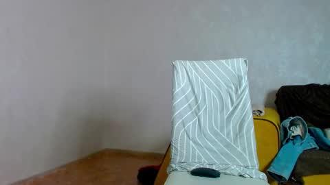 Snapshot of pola_xx chatting on 02-23-25, 04:39 9pm - 11pm GMT3 online show from 02-23-25, 04:39