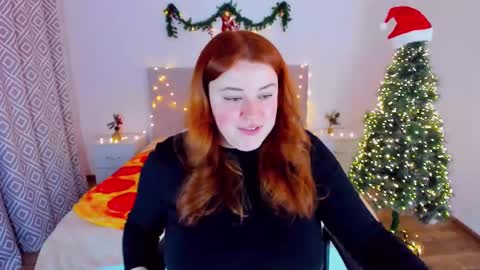 Snapshot of polinasallivan chatting on 12-24-24, 12:22 Polina online show from 12-24-24, 12:22