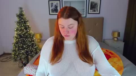 Snapshot of polinasallivan chatting on 12-27-24, 07:46 Polina online show from 12-27-24, 07:46
