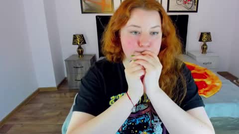Snapshot of polinasallivan chatting on 01-12-25, 10:56 Polina online show from 01-12-25, 10:56