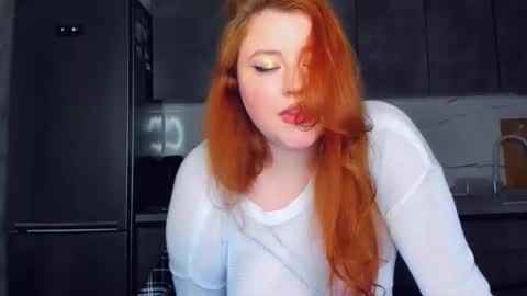 Snapshot of polinasallivan chatting on 02-13-25, 06:38 Polina online show from 02-13-25, 06:38