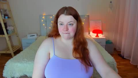 Snapshot of polinasallivan chatting on 03-06-25, 05:43 Polina online show from 03-06-25, 05:43